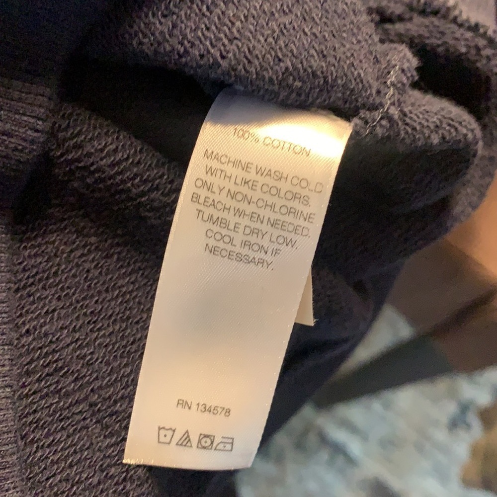Navy New Jersey Vineyard Vines quarter zip - Picture 7 of 7